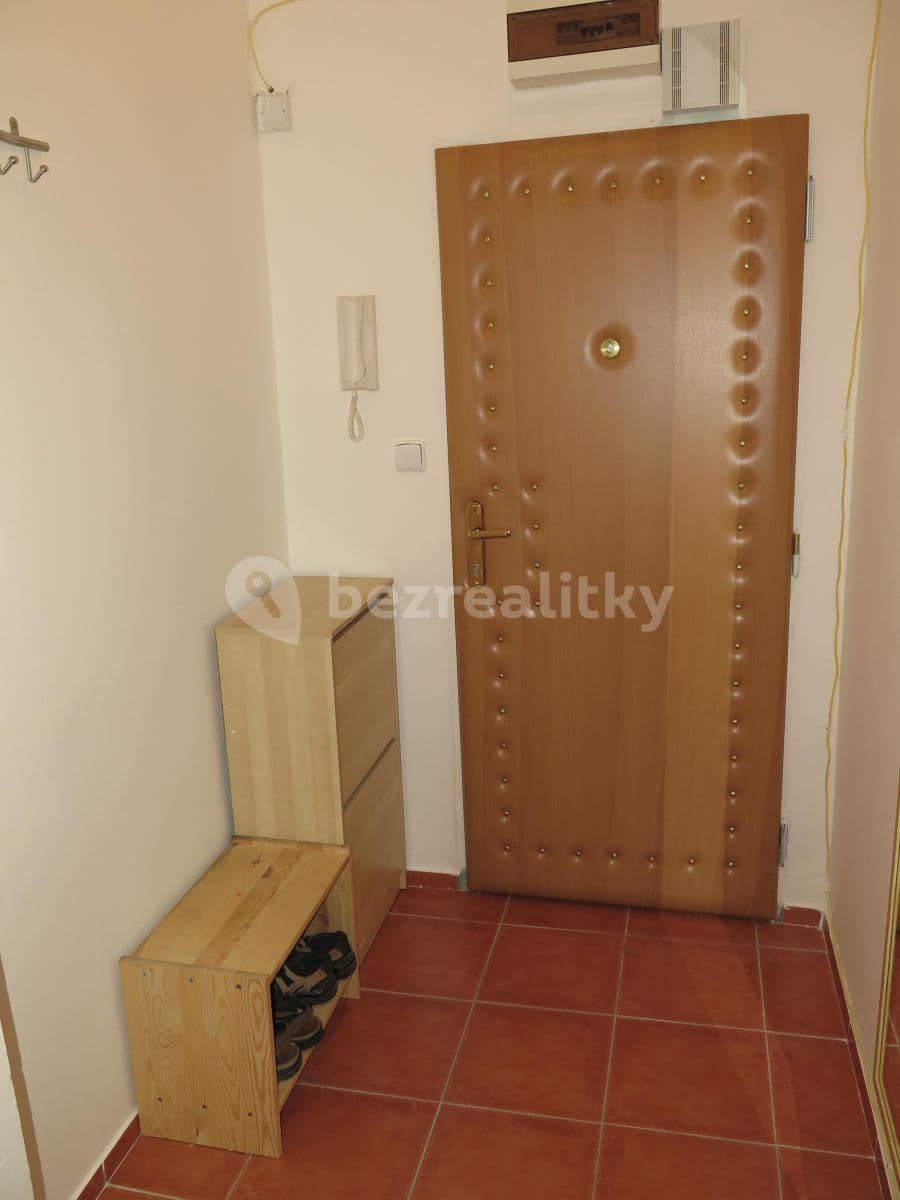 Prenájom bytu 2-izbový 41 m², Na Topolce, Praha, Praha Prenájom bytu 2-izbový 41 m², Na Topolce, Praha, Praha