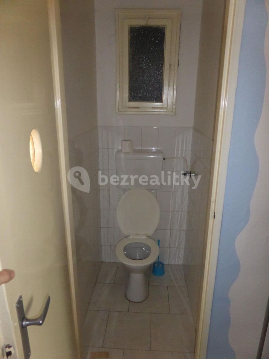 Prenájom bytu 1-izbový 45 m², Smilova, Pardubice, Pardubický kraj Prenájom bytu 1-izbový 45 m², Smilova, Pardubice, Pardubický kraj