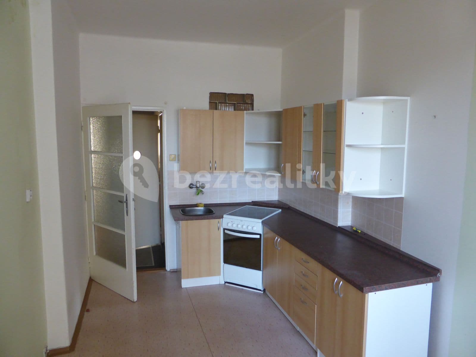 Prenájom bytu 1-izbový 45 m², Smilova, Pardubice, Pardubický kraj Prenájom bytu 1-izbový 45 m², Smilova, Pardubice, Pardubický kraj