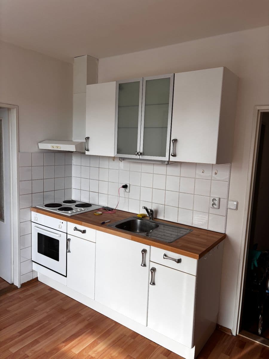 Prenájom bytu 1-izbový 32 m², Staňkova, Brno, Jihomoravský kraj Prenájom bytu 1-izbový 32 m², Staňkova, Brno, Jihomoravský kraj
