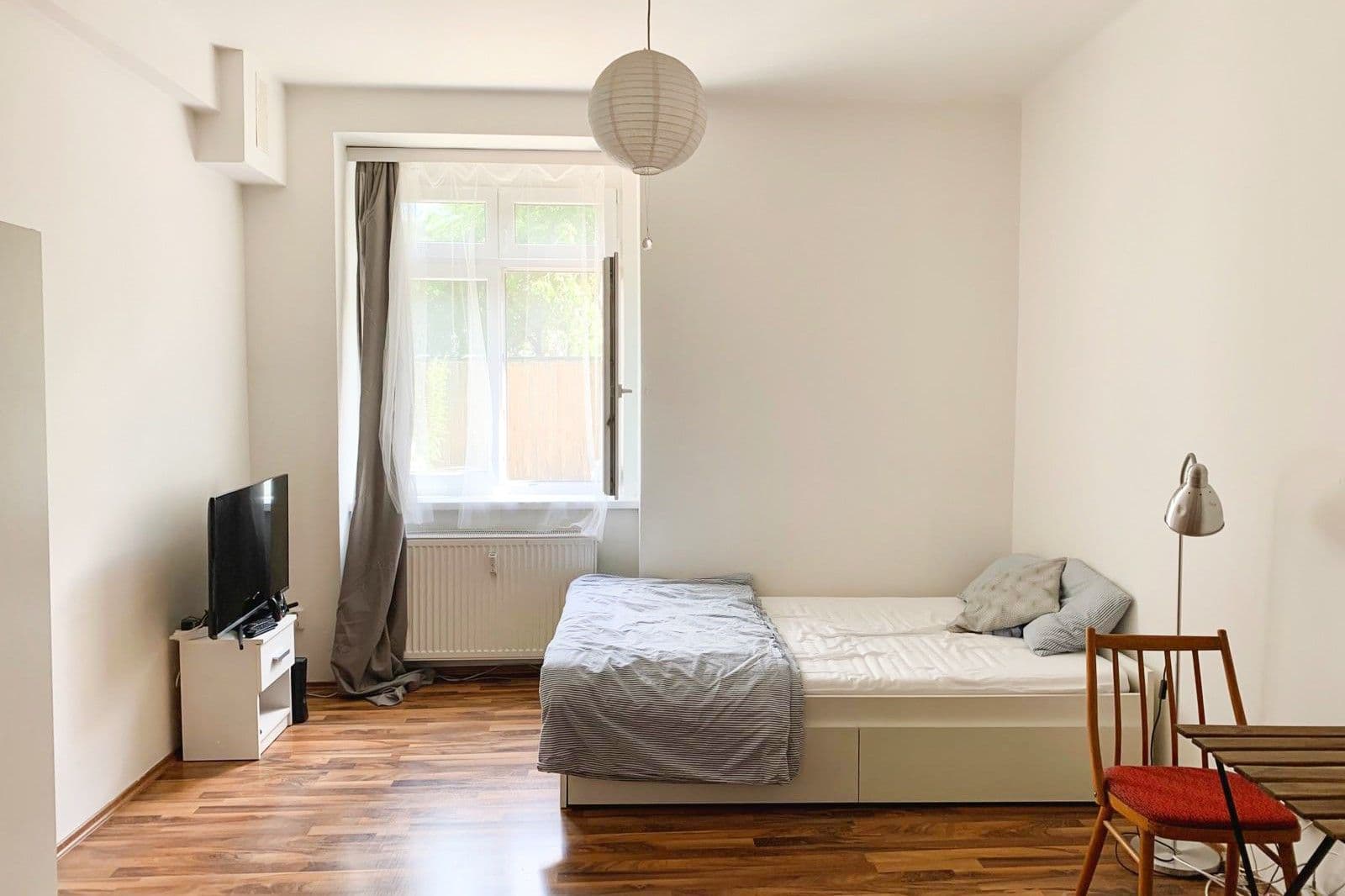 Prenájom bytu 1-izbový 29 m², Na Dionysce, Praha, Praha Prenájom bytu 1-izbový 29 m², Na Dionysce, Praha, Praha