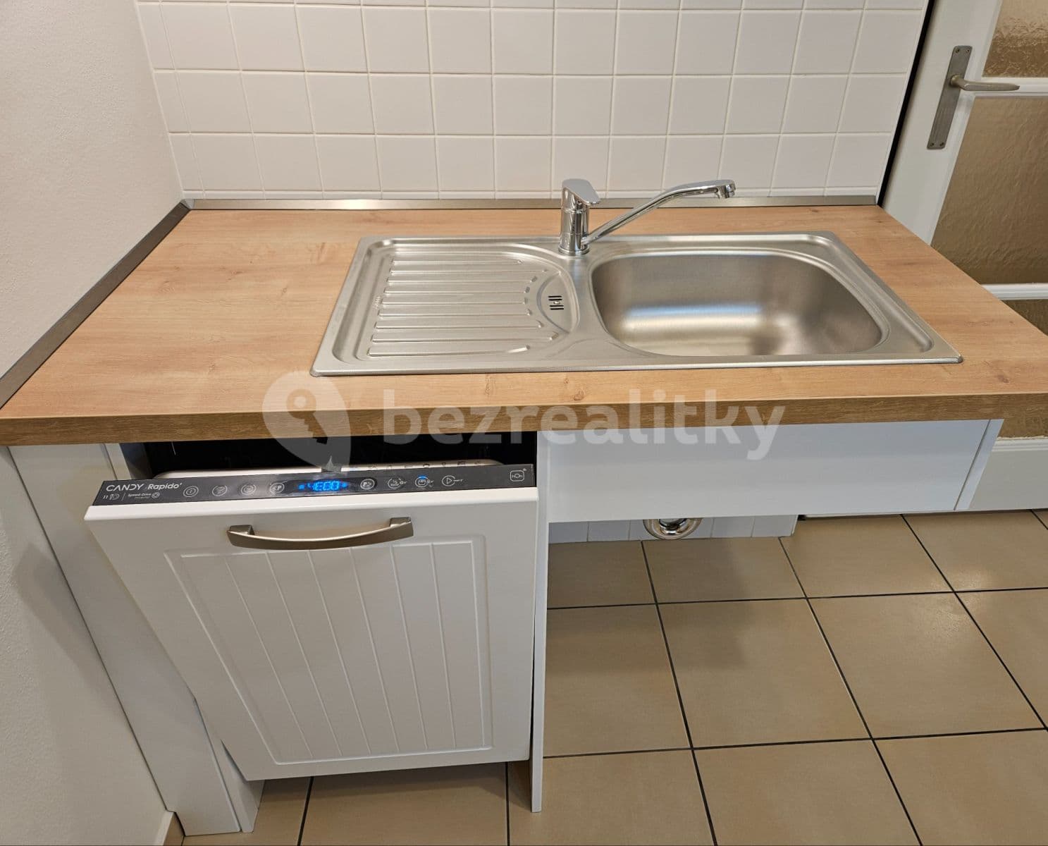 Prenájom bytu 2-izbový 55 m², Nový lesík, Praha, Praha Prenájom bytu 2-izbový 55 m², Nový lesík, Praha, Praha