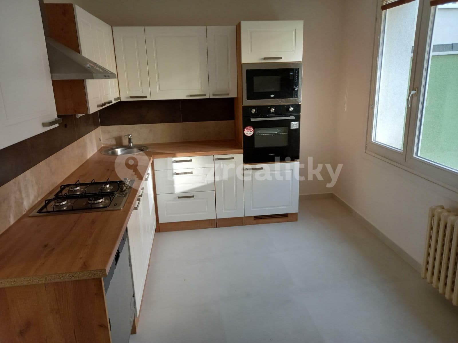 Prenájom bytu 3-izbový 74 m², Brněnská, Plzeň, Plzeňský kraj Prenájom bytu 3-izbový 74 m², Brněnská, Plzeň, Plzeňský kraj