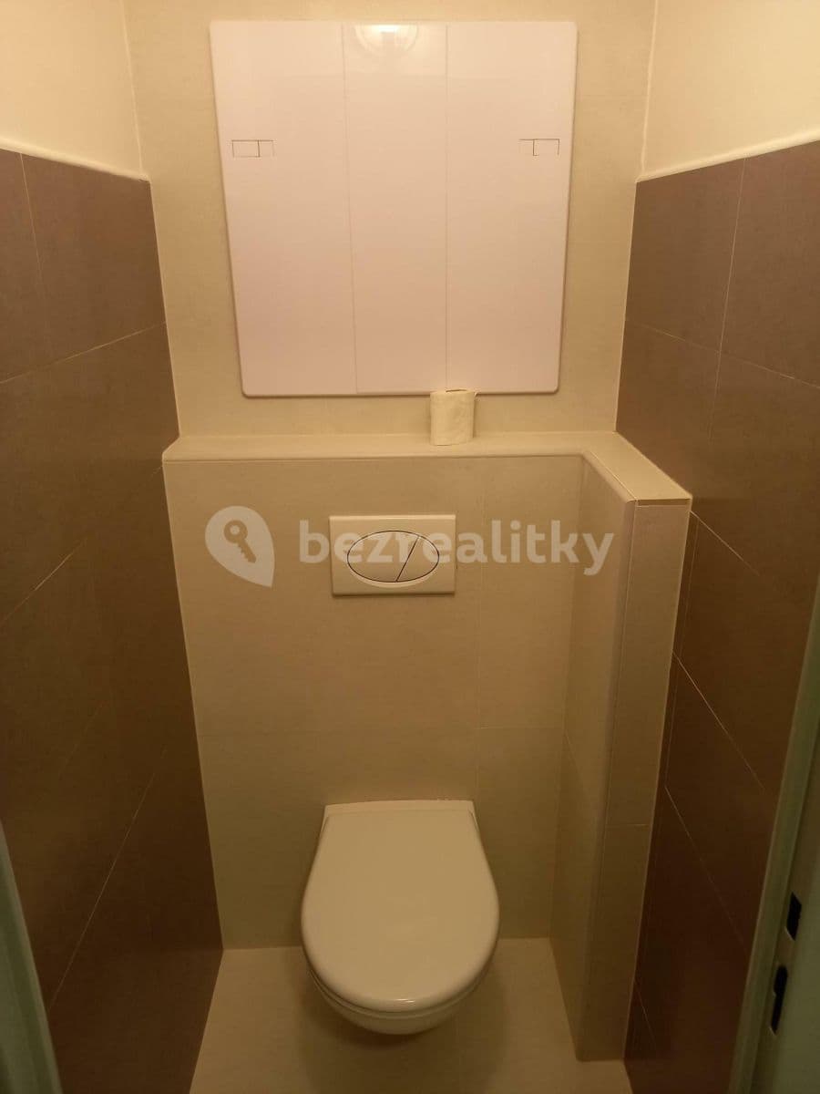 Prenájom bytu 3-izbový 74 m², Brněnská, Plzeň, Plzeňský kraj Prenájom bytu 3-izbový 74 m², Brněnská, Plzeň, Plzeňský kraj