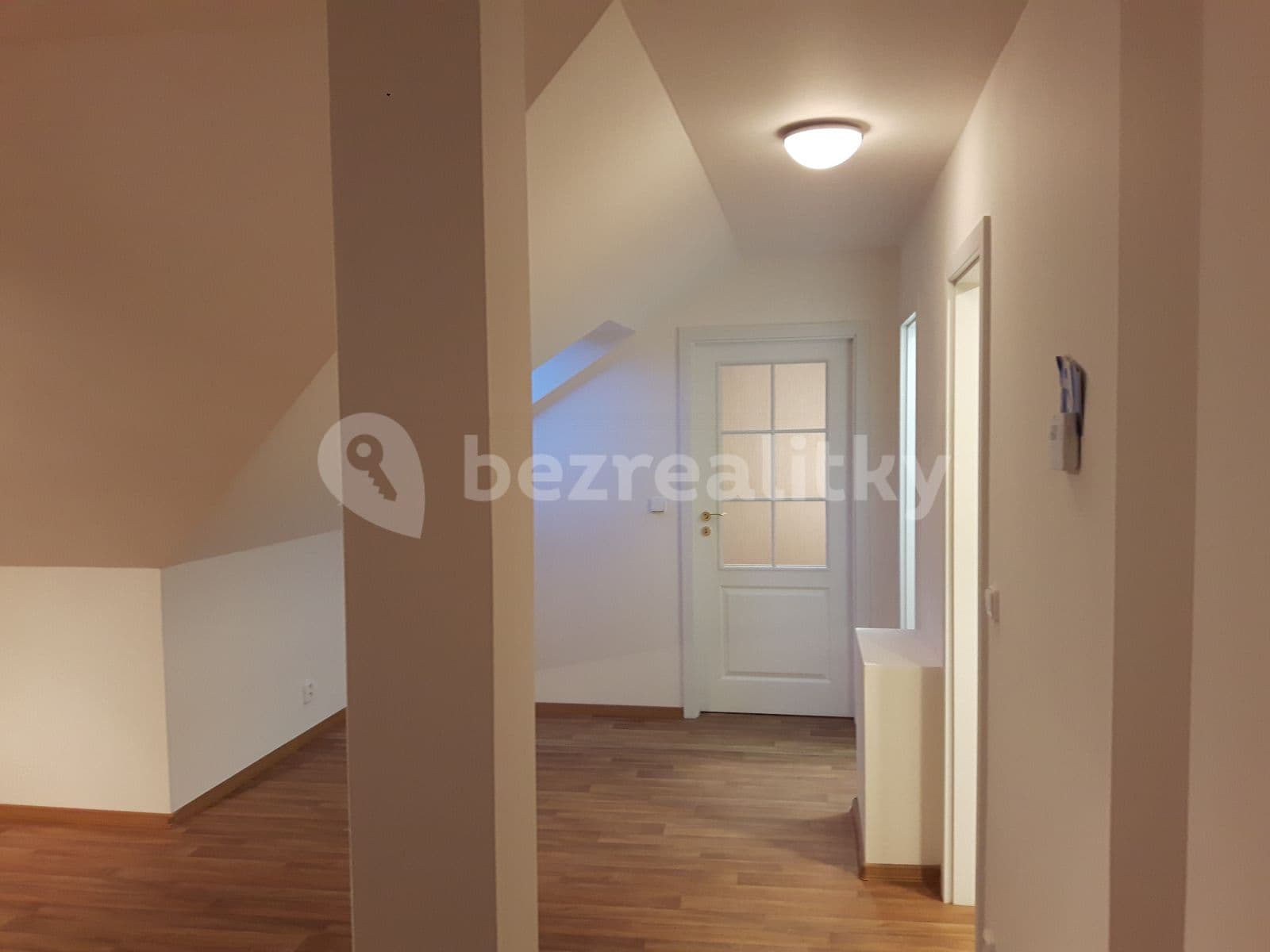 Prenájom bytu 2-izbový 50 m², Ke Hřbitovu, Kolín, Středočeský kraj Prenájom bytu 2-izbový 50 m², Ke Hřbitovu, Kolín, Středočeský kraj