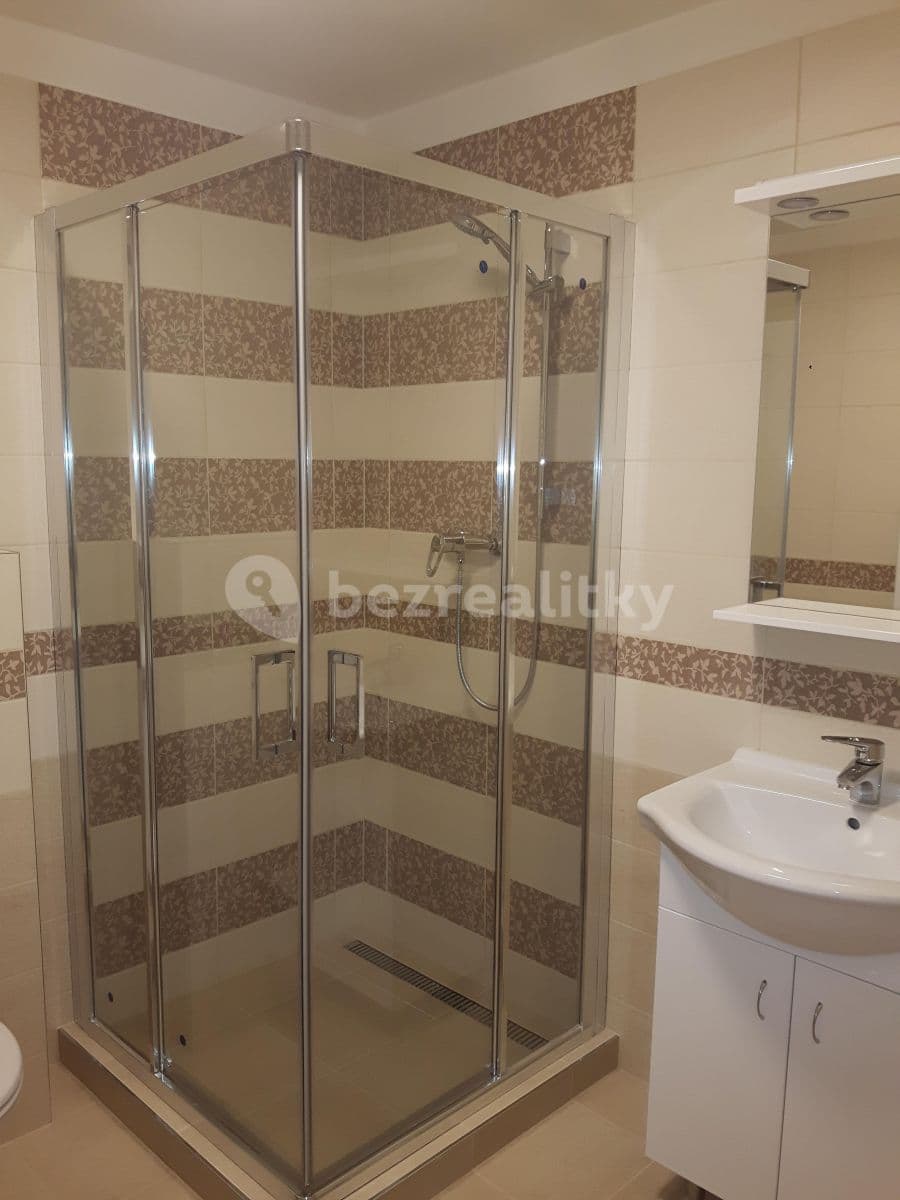 Prenájom bytu 2-izbový 50 m², Ke Hřbitovu, Kolín, Středočeský kraj Prenájom bytu 2-izbový 50 m², Ke Hřbitovu, Kolín, Středočeský kraj