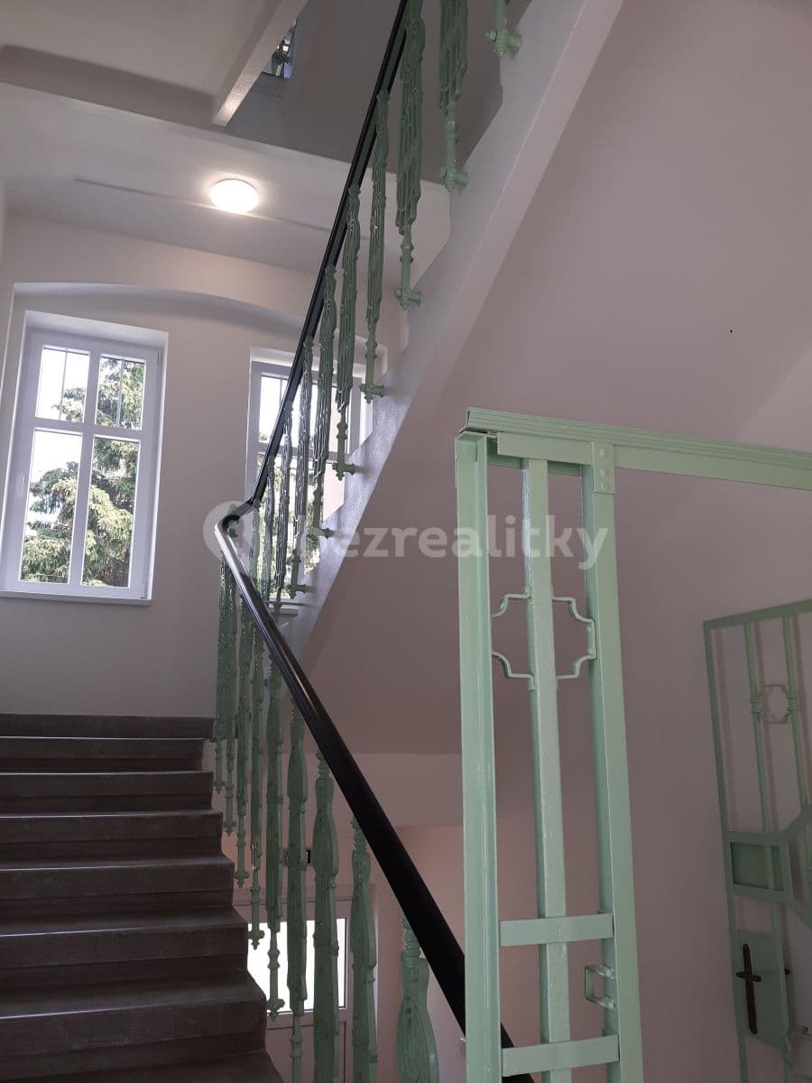 Prenájom bytu 2-izbový 50 m², Ke Hřbitovu, Kolín, Středočeský kraj Prenájom bytu 2-izbový 50 m², Ke Hřbitovu, Kolín, Středočeský kraj