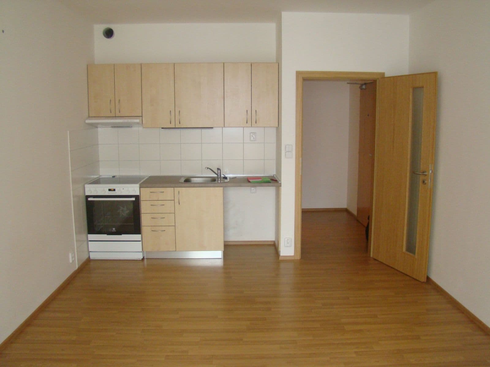 Prenájom bytu 1-izbový 28 m², Křídlovická, Brno, Jihomoravský kraj Prenájom bytu 1-izbový 28 m², Křídlovická, Brno, Jihomoravský kraj