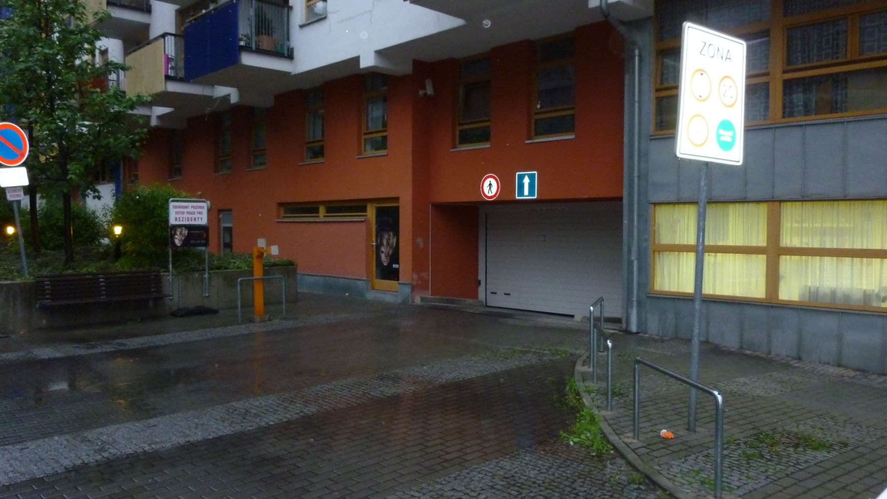 Prenájom garáže 16 m², Ostrovského, Praha, Praha Prenájom garáže 16 m², Ostrovského, Praha, Praha