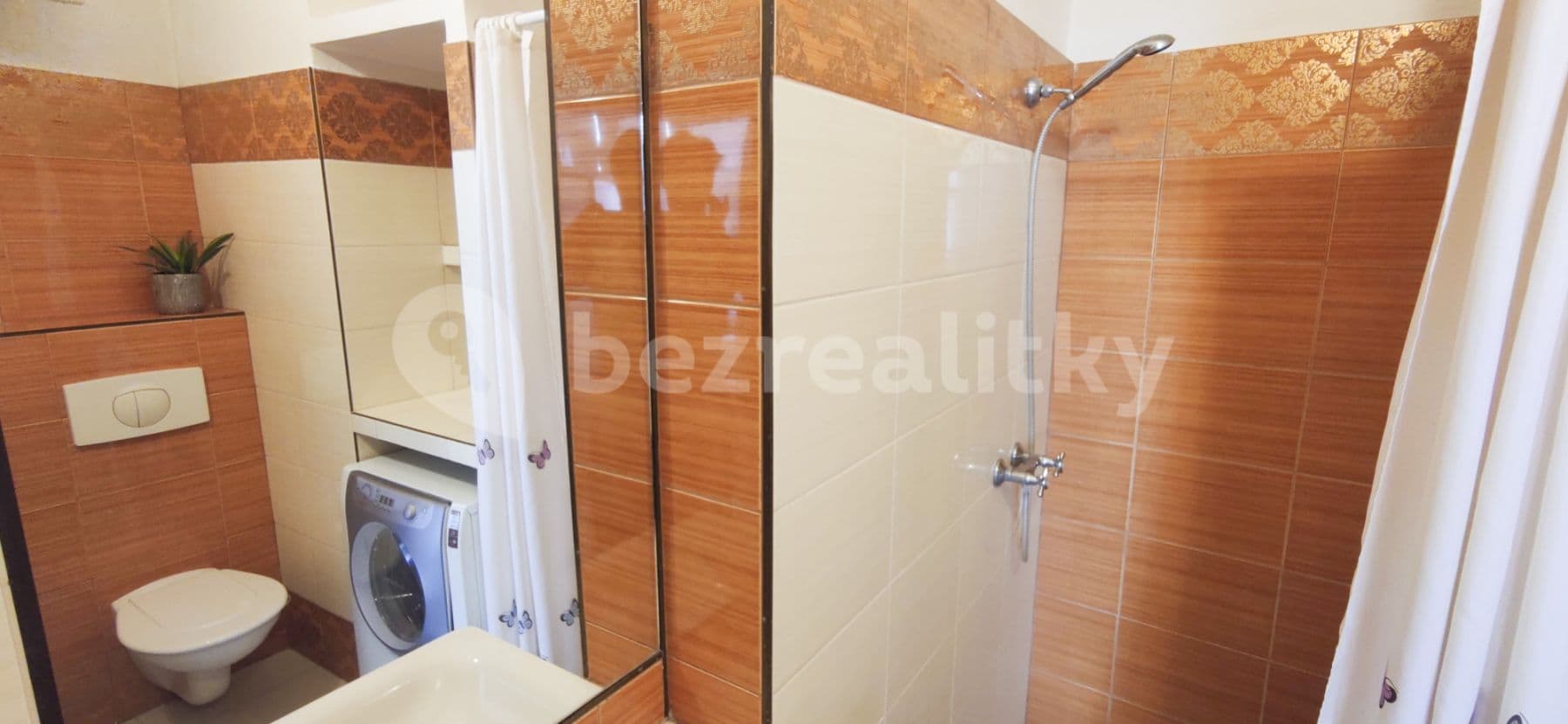 Prenájom bytu 2-izbový 65 m², Veveří, Brno, Jihomoravský kraj Prenájom bytu 2-izbový 65 m², Veveří, Brno, Jihomoravský kraj