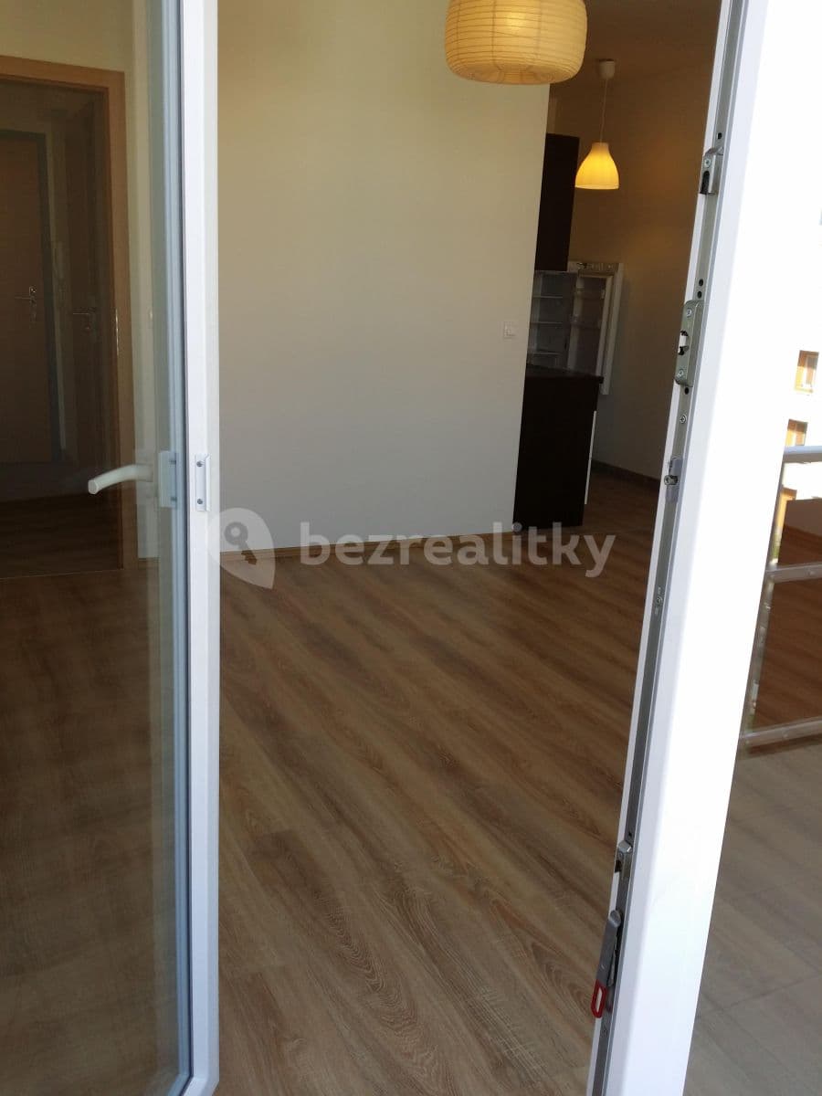 Prenájom bytu Garsoniéra 34 m², Sicherova, Praha, Praha Prenájom bytu Garsoniéra 34 m², Sicherova, Praha, Praha