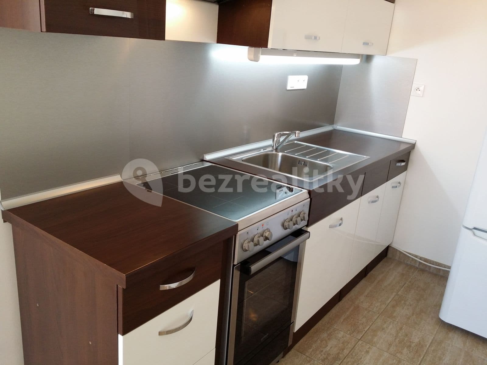 Prenájom bytu Garsoniéra 34 m², Sicherova, Praha, Praha Prenájom bytu Garsoniéra 34 m², Sicherova, Praha, Praha