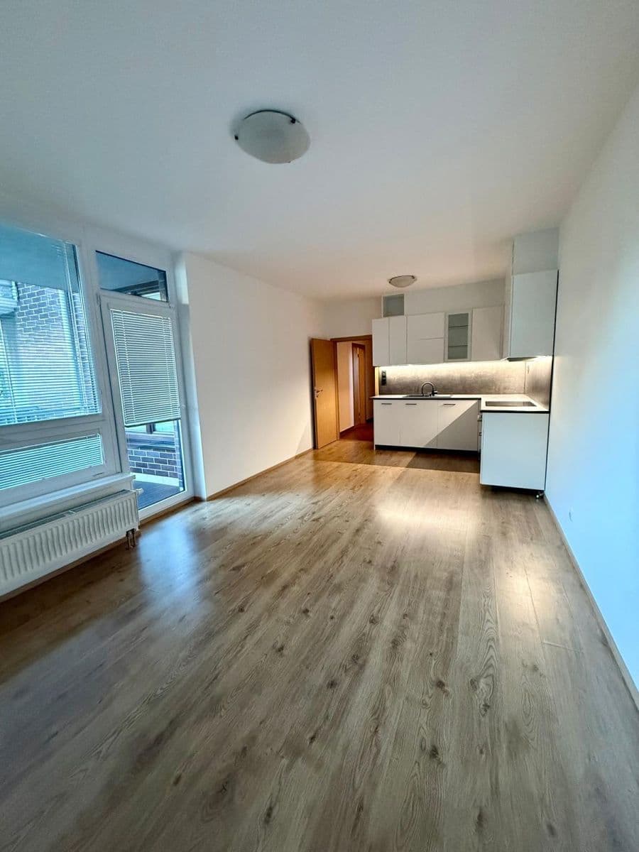Prenájom bytu 2-izbový 61 m², Laurinova, Praha, Praha Prenájom bytu 2-izbový 61 m², Laurinova, Praha, Praha