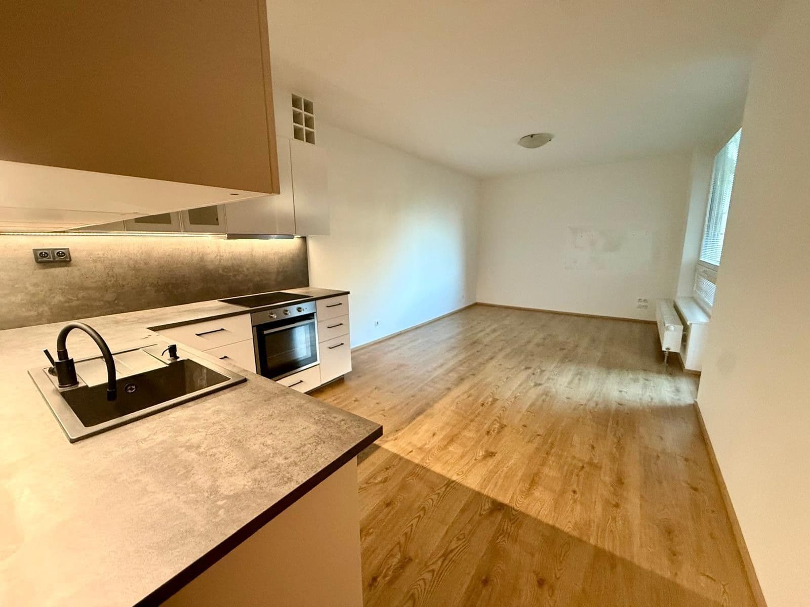 Prenájom bytu 2-izbový 61 m², Laurinova, Praha, Praha Prenájom bytu 2-izbový 61 m², Laurinova, Praha, Praha