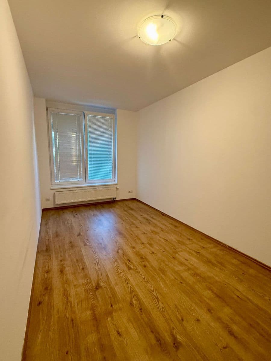 Prenájom bytu 2-izbový 61 m², Laurinova, Praha, Praha Prenájom bytu 2-izbový 61 m², Laurinova, Praha, Praha