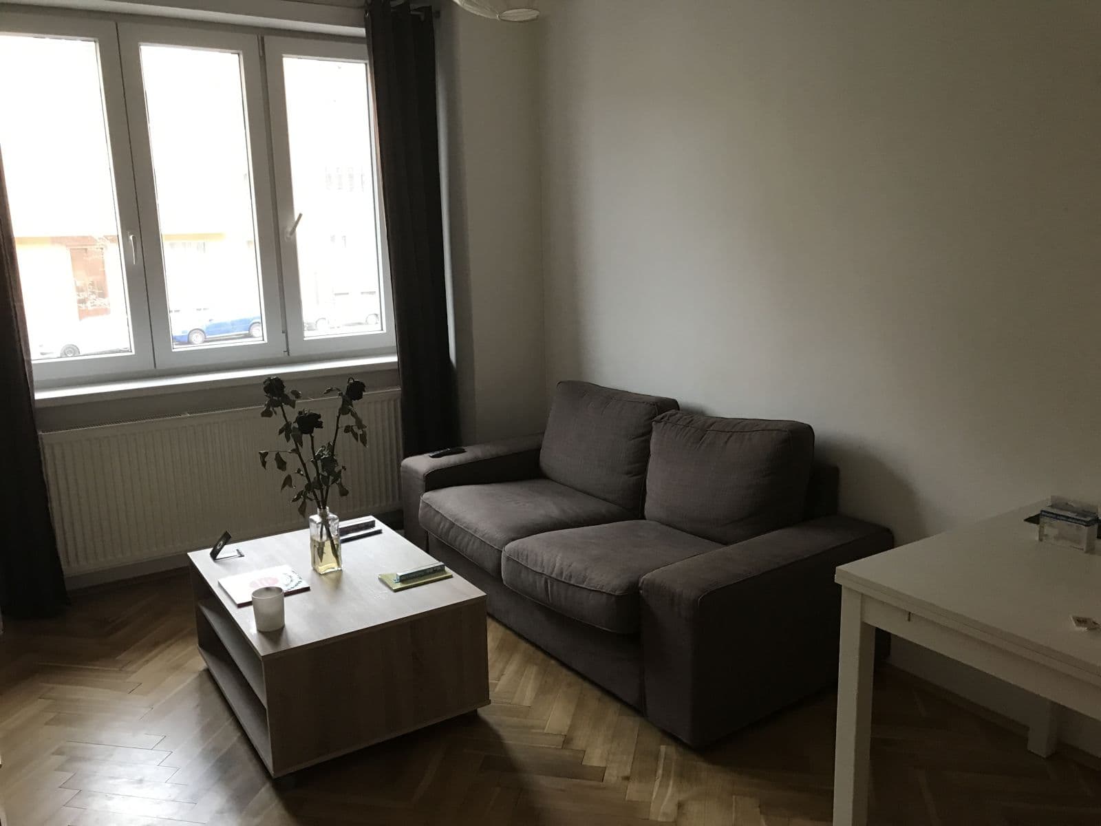 Prenájom bytu 2-izbový 42 m², Jugoslávských partyzánů, Praha, Praha Prenájom bytu 2-izbový 42 m², Jugoslávských partyzánů, Praha, Praha