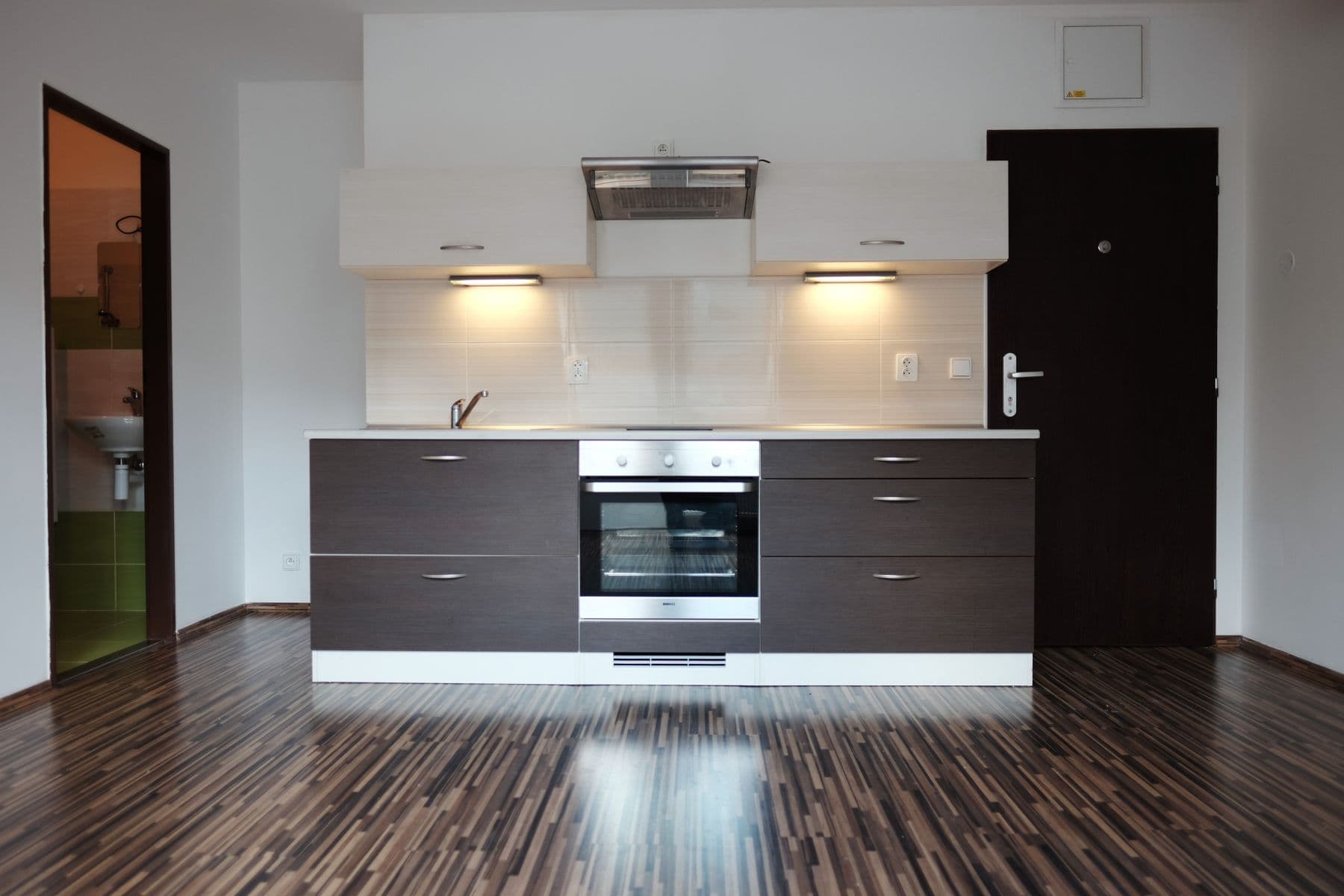 Prenájom bytu 2-izbový 38 m², Zbraslavská, Praha, Praha Prenájom bytu 2-izbový 38 m², Zbraslavská, Praha, Praha