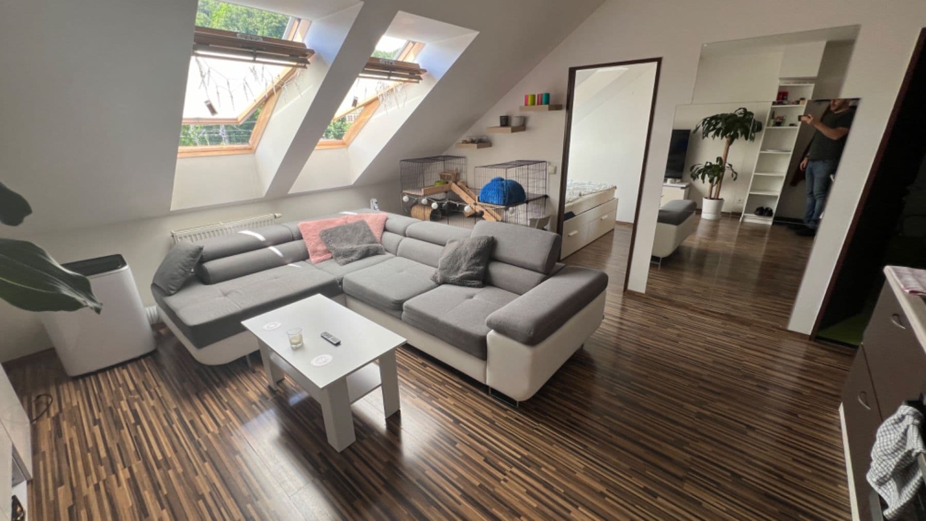 Prenájom bytu 2-izbový 38 m², Zbraslavská, Praha, Praha Prenájom bytu 2-izbový 38 m², Zbraslavská, Praha, Praha