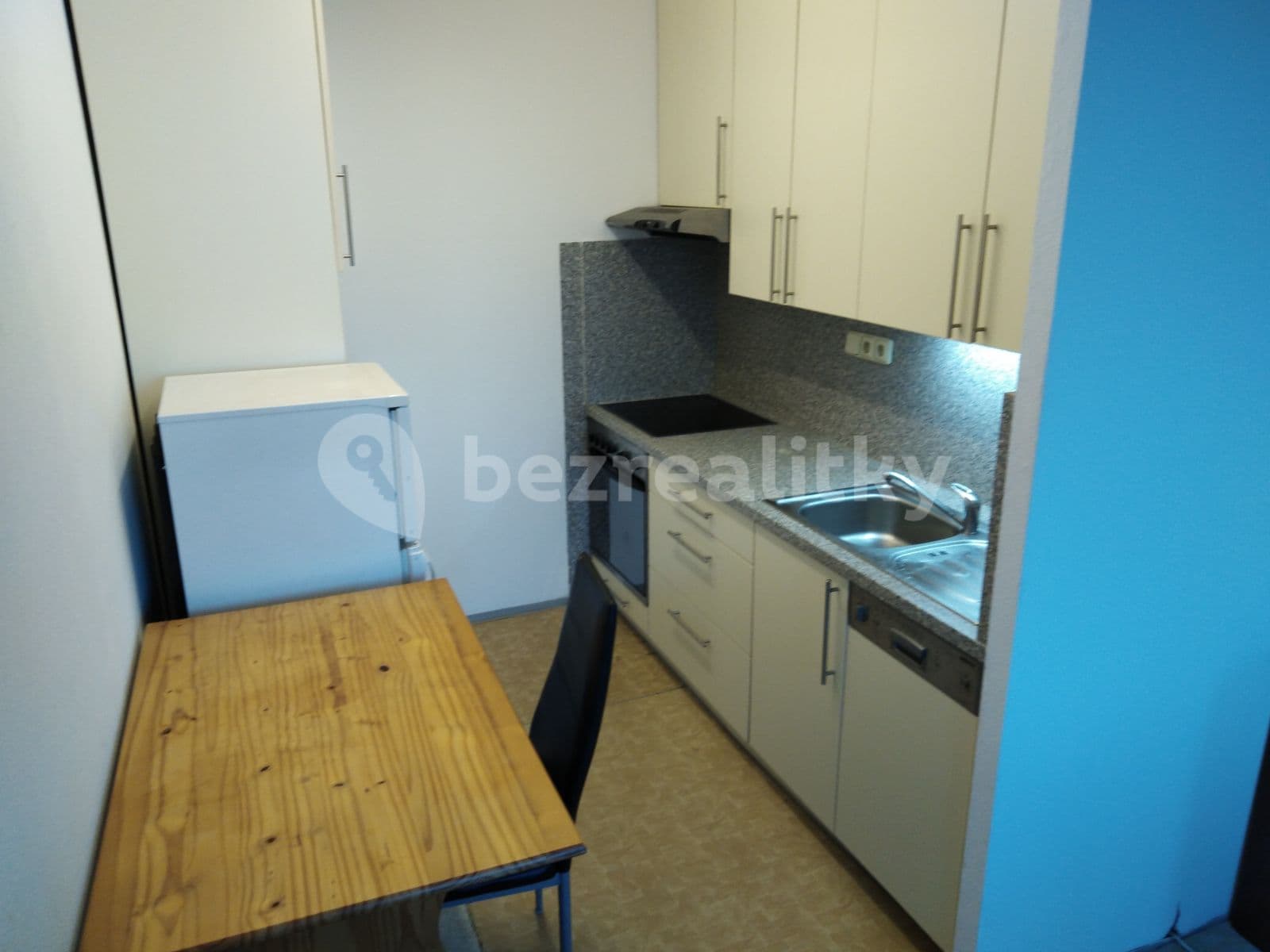 Prenájom bytu Garsoniéra 36 m², V hůrkách, Praha, Praha Prenájom bytu Garsoniéra 36 m², V hůrkách, Praha, Praha