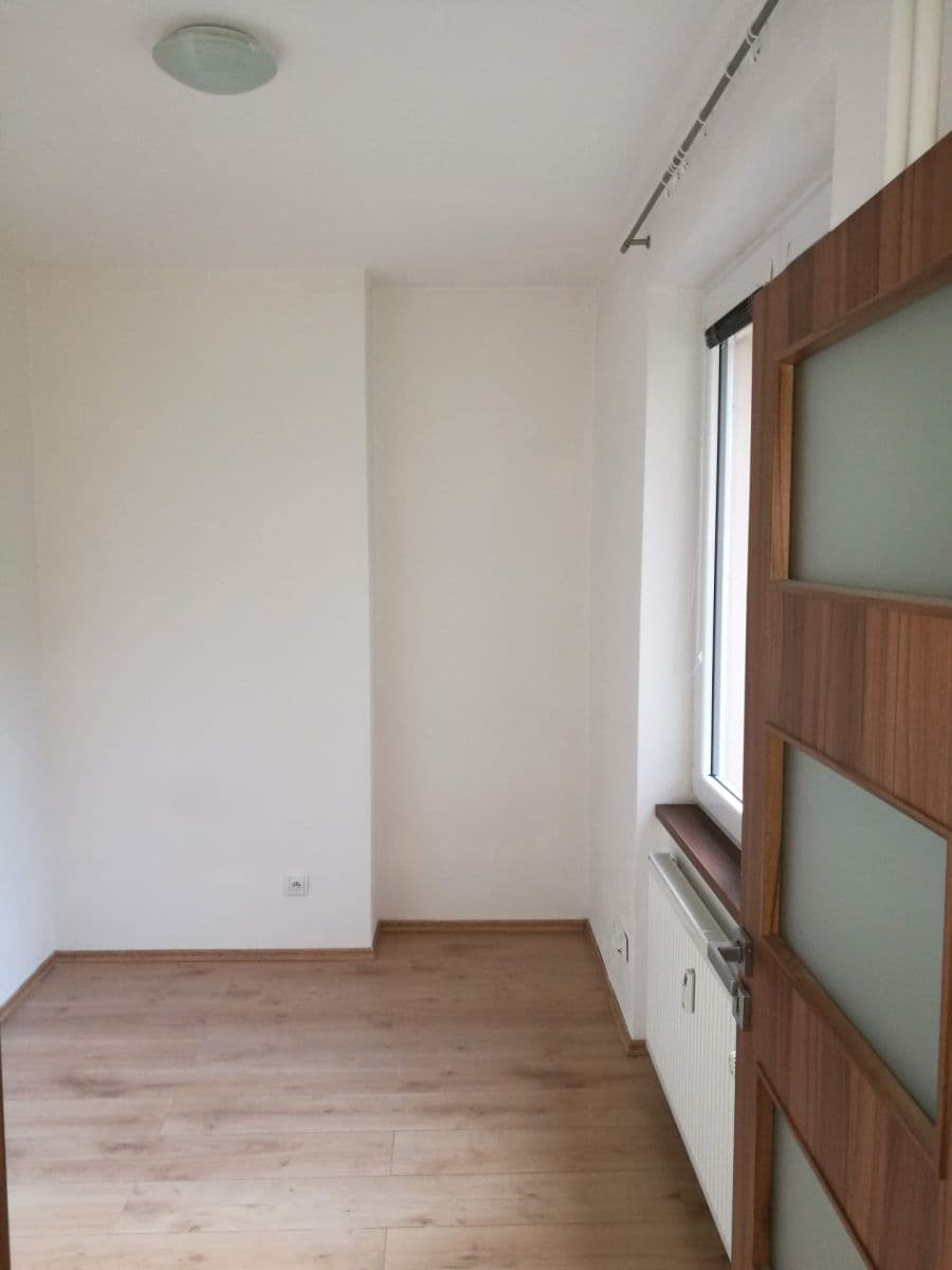 Prenájom bytu 3-izbový 55 m², Šumperská, Praha, Praha Prenájom bytu 3-izbový 55 m², Šumperská, Praha, Praha