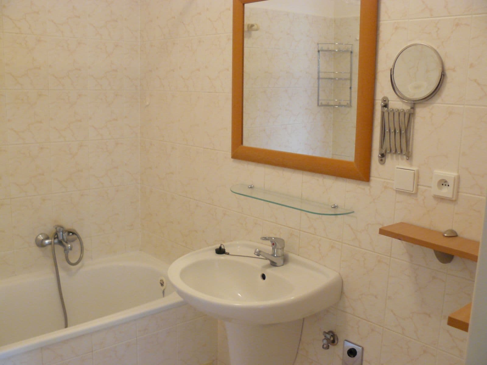 Prenájom bytu 2-izbový 65 m², Kodymova, Praha, Praha Prenájom bytu 2-izbový 65 m², Kodymova, Praha, Praha