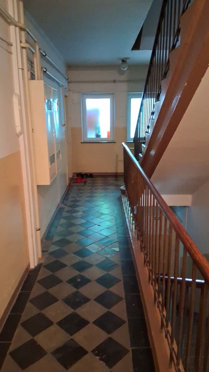 Prenájom bytu 2-izbový 55 m², Na Popluží, Ústí nad Labem, Ústecký kraj Prenájom bytu 2-izbový 55 m², Na Popluží, Ústí nad Labem, Ústecký kraj