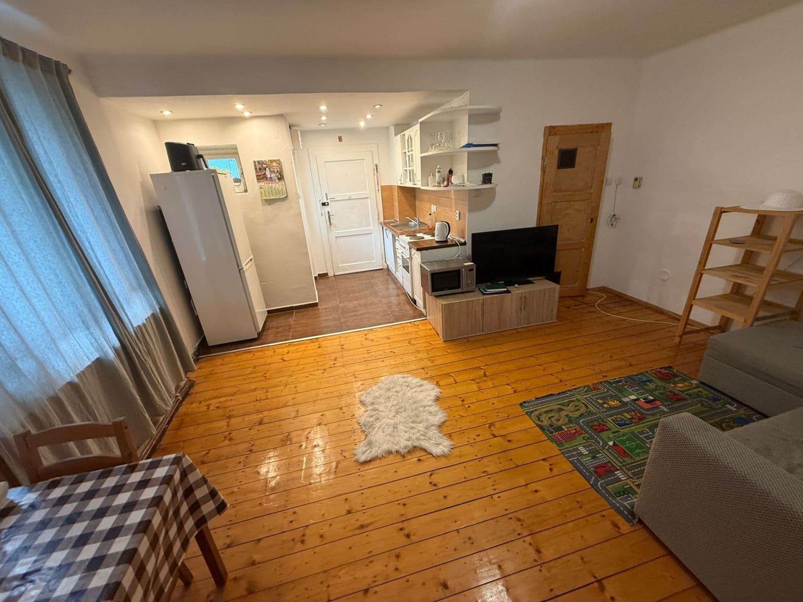 Prenájom bytu 2-izbový 55 m², Na Popluží, Ústí nad Labem, Ústecký kraj Prenájom bytu 2-izbový 55 m², Na Popluží, Ústí nad Labem, Ústecký kraj