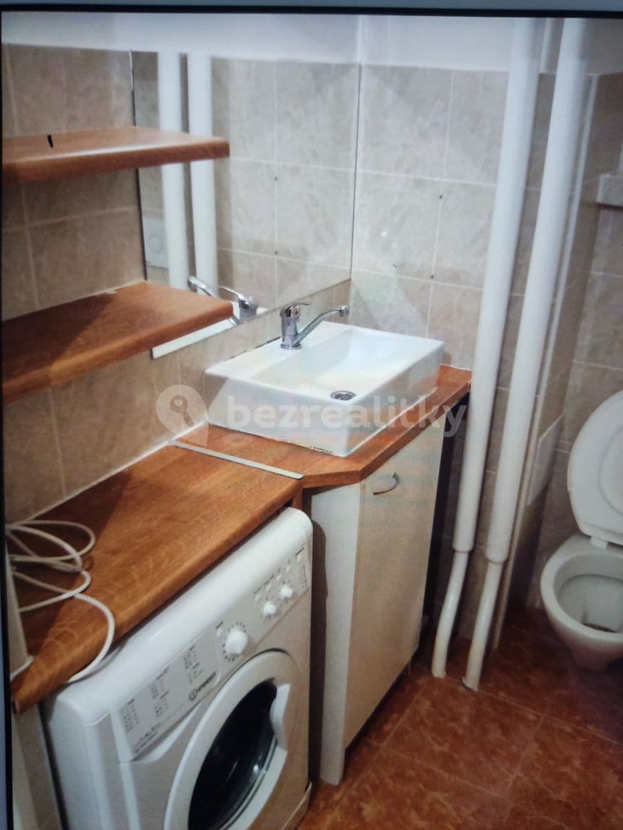 Prenájom bytu 1-izbový 30 m², Milady Horákové, Praha, Praha Prenájom bytu 1-izbový 30 m², Milady Horákové, Praha, Praha