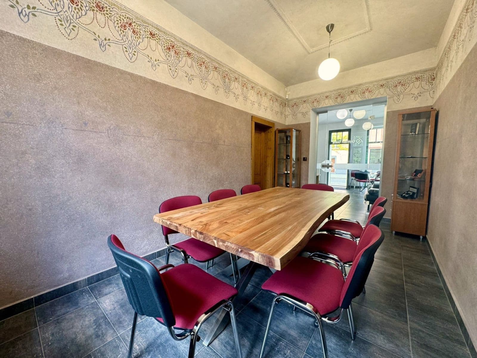 Prenájom nebytového priestoru 77 m², Chelčického, Hradec Králové, Královéhradecký kraj Prenájom nebytového priestoru 77 m², Chelčického, Hradec Králové, Královéhradecký kraj