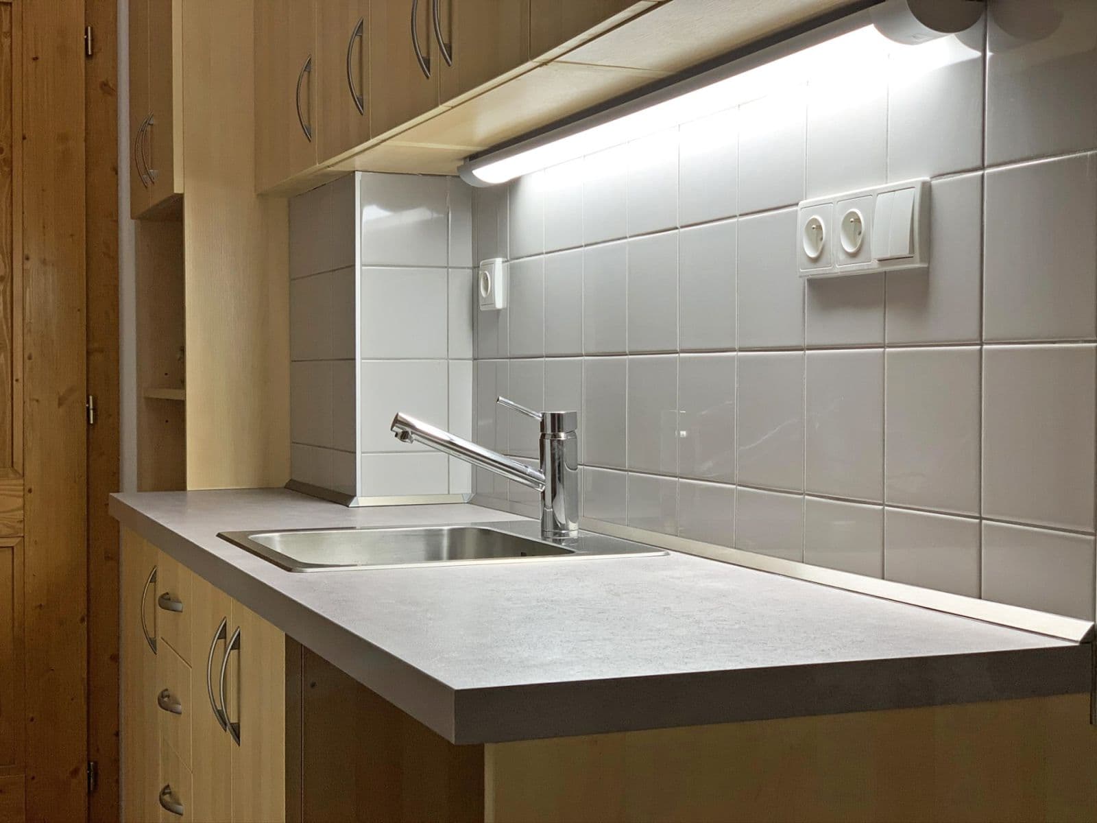 Prenájom nebytového priestoru 77 m², Chelčického, Hradec Králové, Královéhradecký kraj Prenájom nebytového priestoru 77 m², Chelčického, Hradec Králové, Královéhradecký kraj