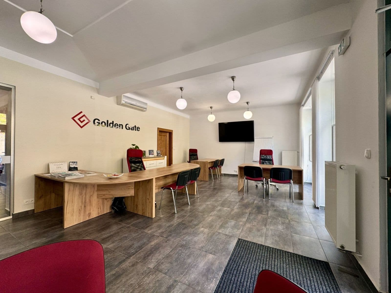 Prenájom nebytového priestoru 77 m², Chelčického, Hradec Králové, Královéhradecký kraj Prenájom nebytového priestoru 77 m², Chelčického, Hradec Králové, Královéhradecký kraj