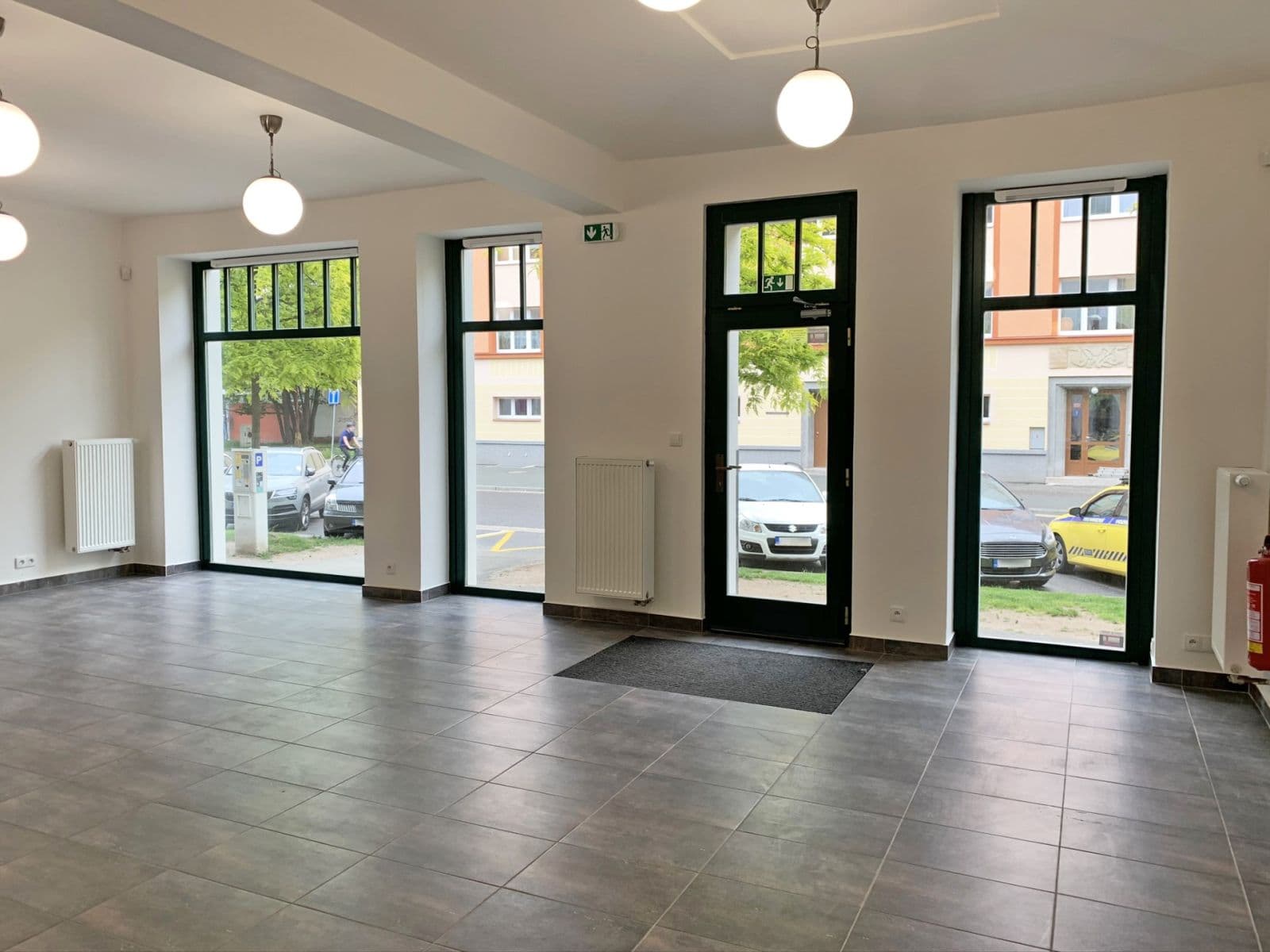 Prenájom nebytového priestoru 77 m², Chelčického, Hradec Králové, Královéhradecký kraj Prenájom nebytového priestoru 77 m², Chelčického, Hradec Králové, Královéhradecký kraj