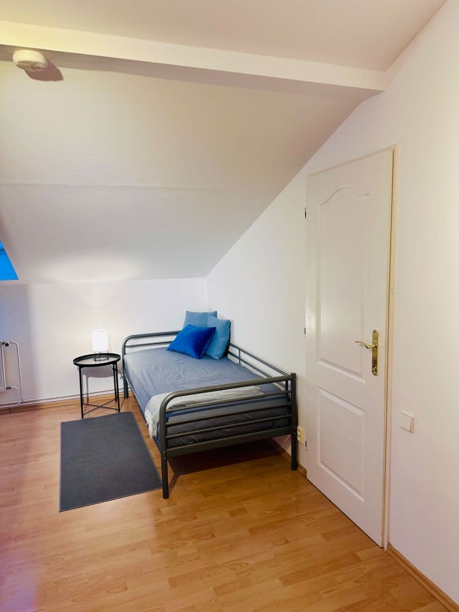 Prenájom bytu 1-izbový 40 m², Nad Šárkou, Praha, Praha Prenájom bytu 1-izbový 40 m², Nad Šárkou, Praha, Praha