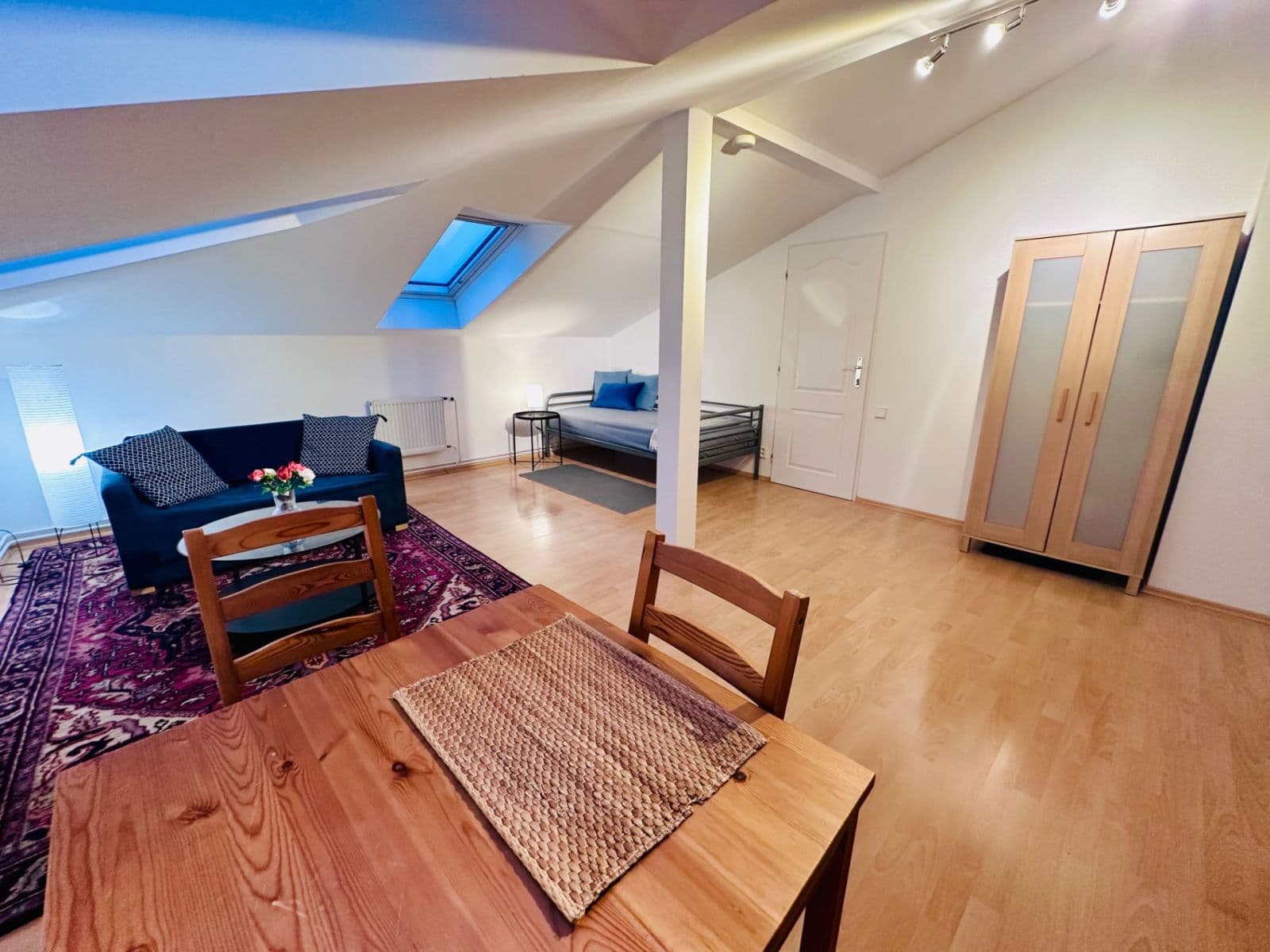 Prenájom bytu 1-izbový 40 m², Nad Šárkou, Praha, Praha Prenájom bytu 1-izbový 40 m², Nad Šárkou, Praha, Praha