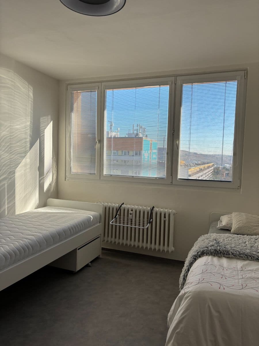 Prenájom bytu 1-izbový 24 m², Halasovo náměstí, Brno, Jihomoravský kraj Prenájom bytu 1-izbový 24 m², Halasovo náměstí, Brno, Jihomoravský kraj