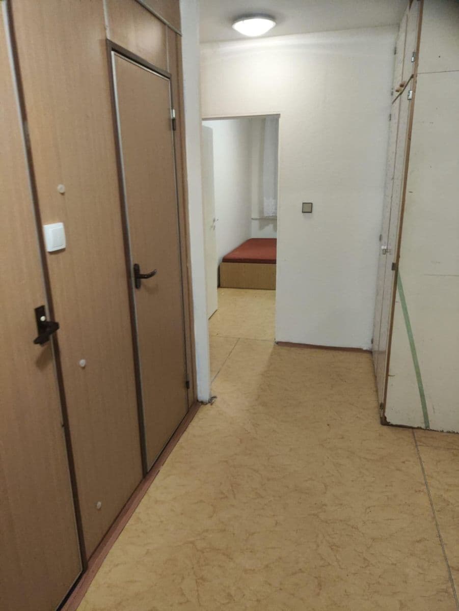 Prenájom bytu 2-izbový 44 m², Bellušova, Praha, Praha Prenájom bytu 2-izbový 44 m², Bellušova, Praha, Praha