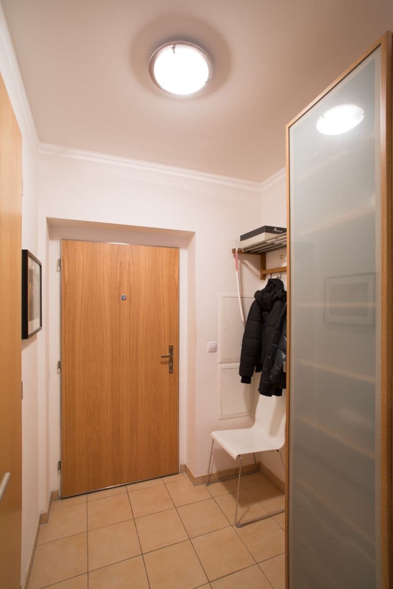 Predaj bytu 2-izbový 58 m², Lovčenská, Praha, Praha Predaj bytu 2-izbový 58 m², Lovčenská, Praha, Praha