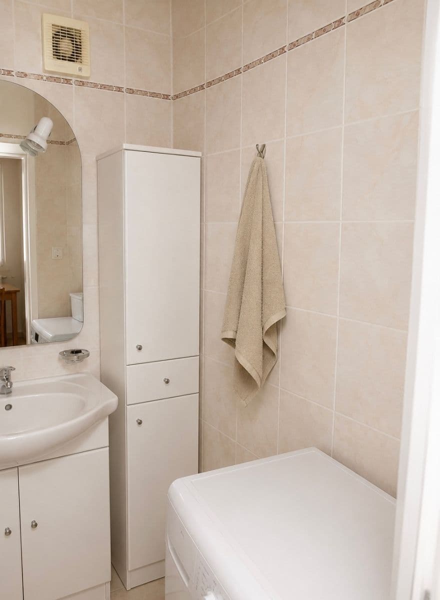 Prenájom bytu 3-izbový 66 m², sídl. Vajgar, Jindřichův Hradec, Jihočeský kraj Prenájom bytu 3-izbový 66 m², sídl. Vajgar, Jindřichův Hradec, Jihočeský kraj