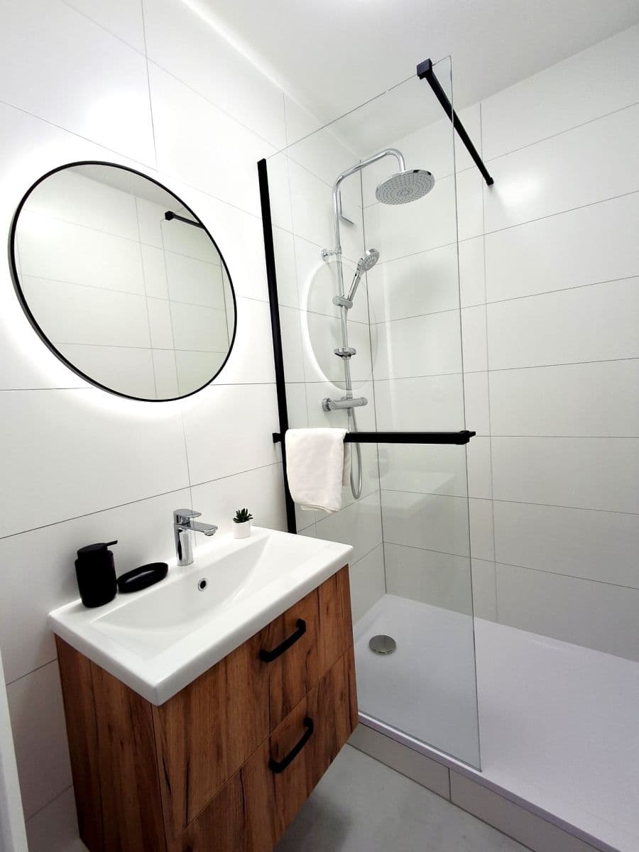 Prenájom bytu 1-izbový 39 m², Strážnická, Plzeň, Plzeňský kraj Prenájom bytu 1-izbový 39 m², Strážnická, Plzeň, Plzeňský kraj