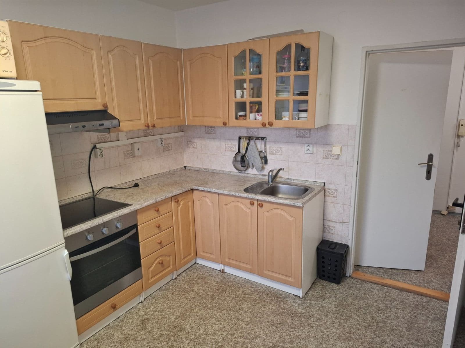 Prenájom bytu 2-izbový 40 m², Bryksova, Praha, Praha Prenájom bytu 2-izbový 40 m², Bryksova, Praha, Praha