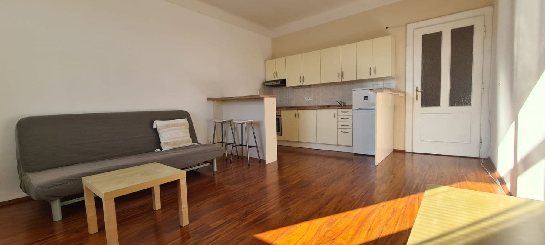 Prenájom bytu 2-izbový 58 m², Čestmírova, Praha, Praha Prenájom bytu 2-izbový 58 m², Čestmírova, Praha, Praha