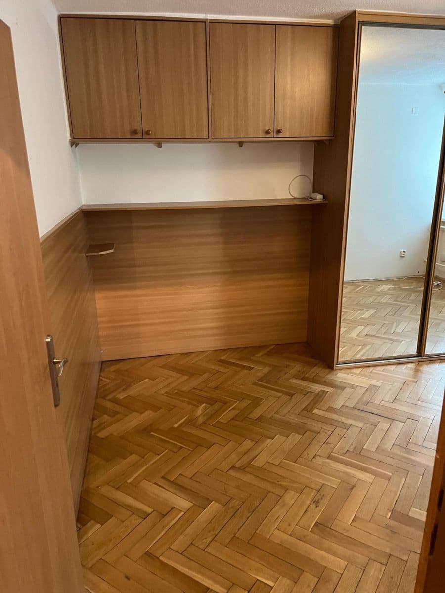 Prenájom bytu 2-izbový 52 m², Gutova, Praha, Praha Prenájom bytu 2-izbový 52 m², Gutova, Praha, Praha