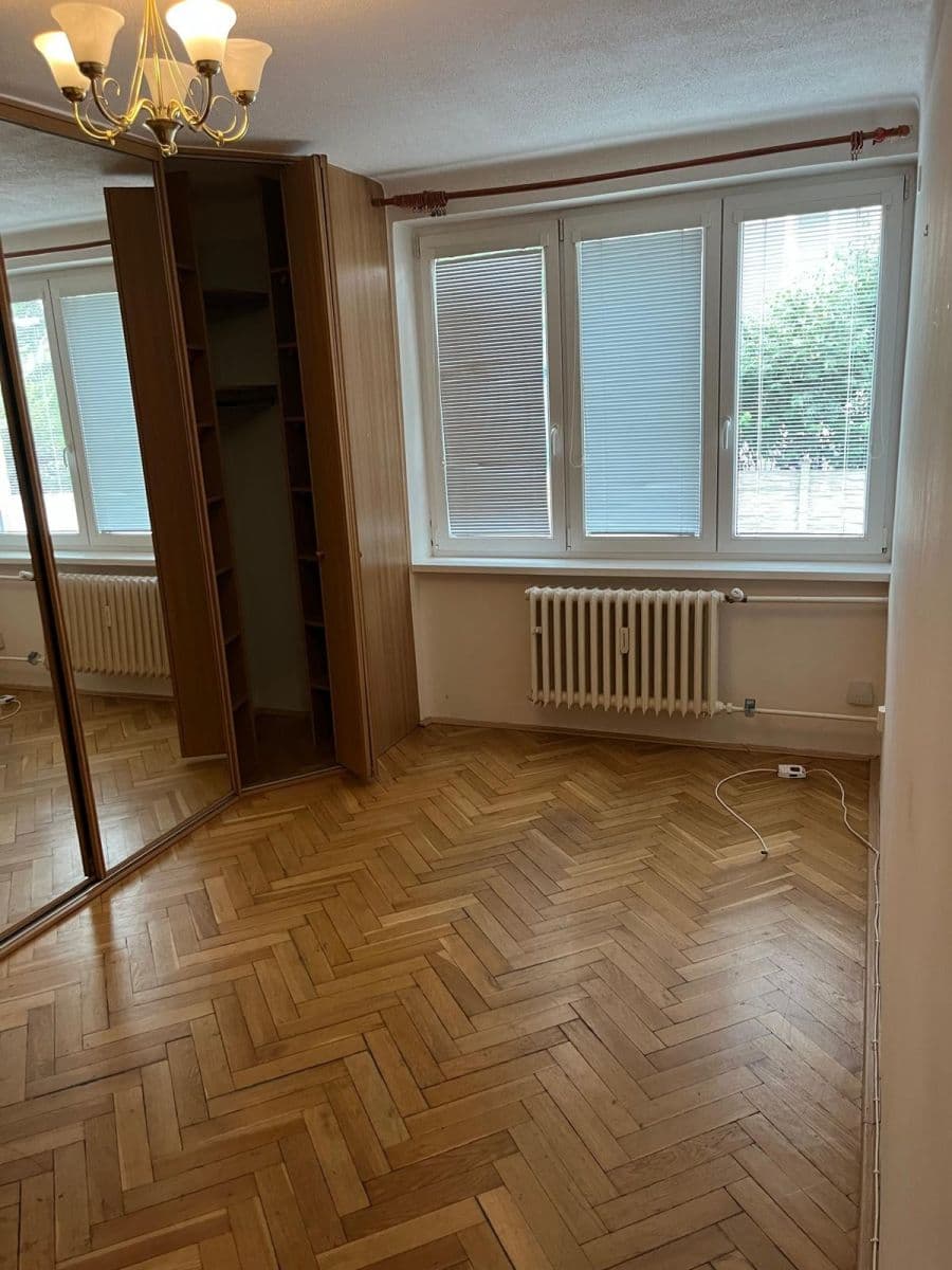 Prenájom bytu 2-izbový 52 m², Gutova, Praha, Praha Prenájom bytu 2-izbový 52 m², Gutova, Praha, Praha