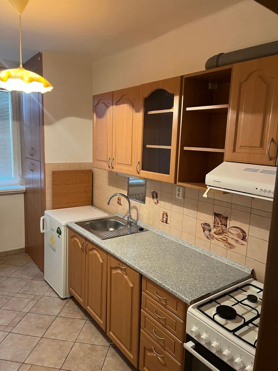 Prenájom bytu 2-izbový 52 m², Gutova, Praha, Praha Prenájom bytu 2-izbový 52 m², Gutova, Praha, Praha