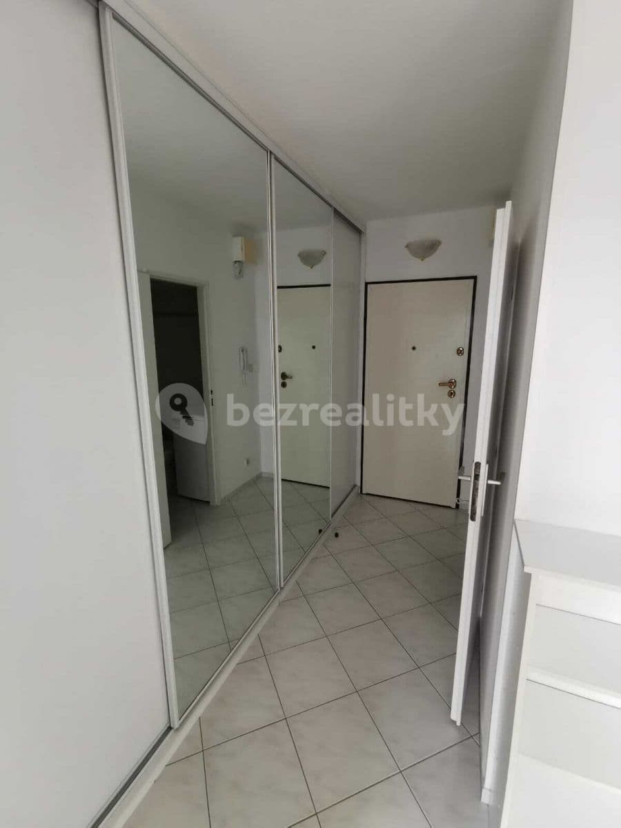 Prenájom bytu 2-izbový 44 m², Neustupného, Praha, Praha Prenájom bytu 2-izbový 44 m², Neustupného, Praha, Praha