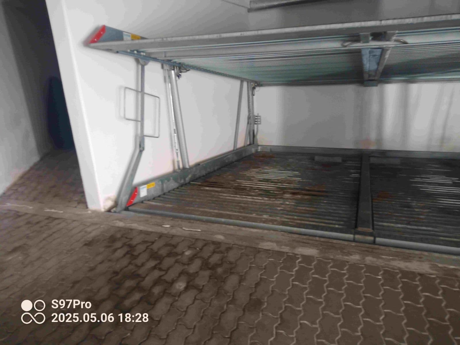 Prenájom garáže 12 m², Musílkova, Praha, Praha Prenájom garáže 12 m², Musílkova, Praha, Praha