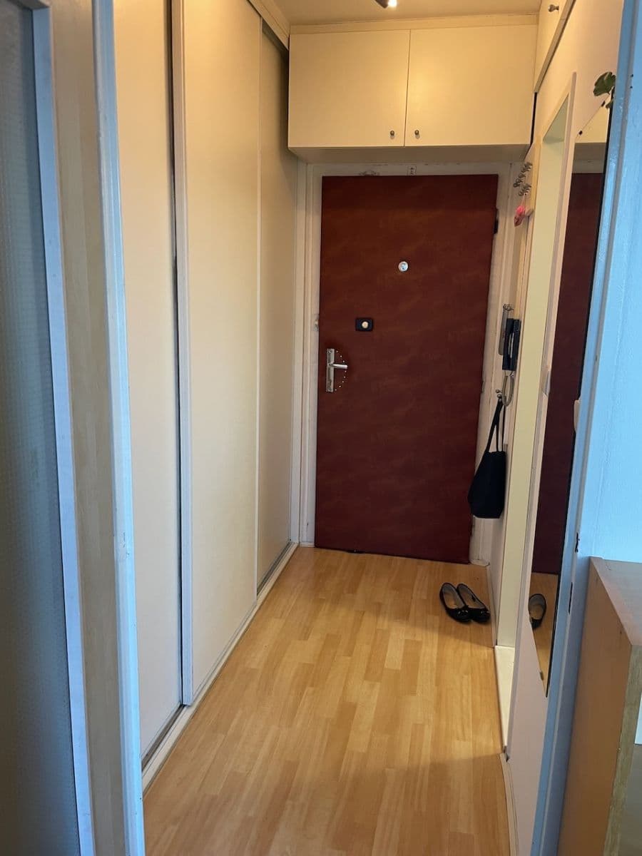 Prenájom bytu 1-izbový 34 m², Podvinný mlýn, Praha, Praha Prenájom bytu 1-izbový 34 m², Podvinný mlýn, Praha, Praha