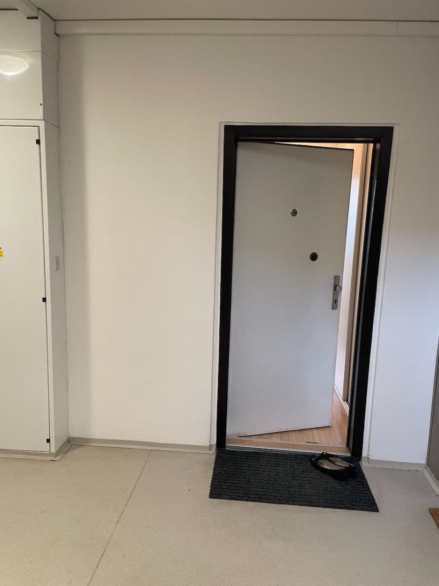Prenájom bytu 1-izbový 34 m², Podvinný mlýn, Praha, Praha Prenájom bytu 1-izbový 34 m², Podvinný mlýn, Praha, Praha