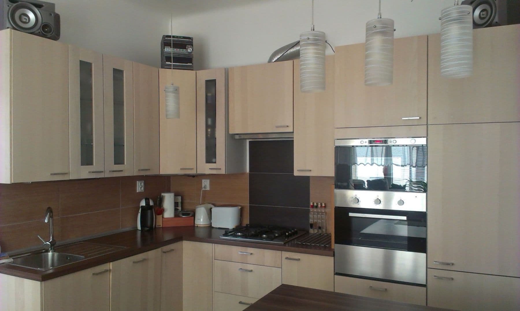 Prenájom bytu 1-izbový 40 m², U Křížku, Praha, Praha Prenájom bytu 1-izbový 40 m², U Křížku, Praha, Praha