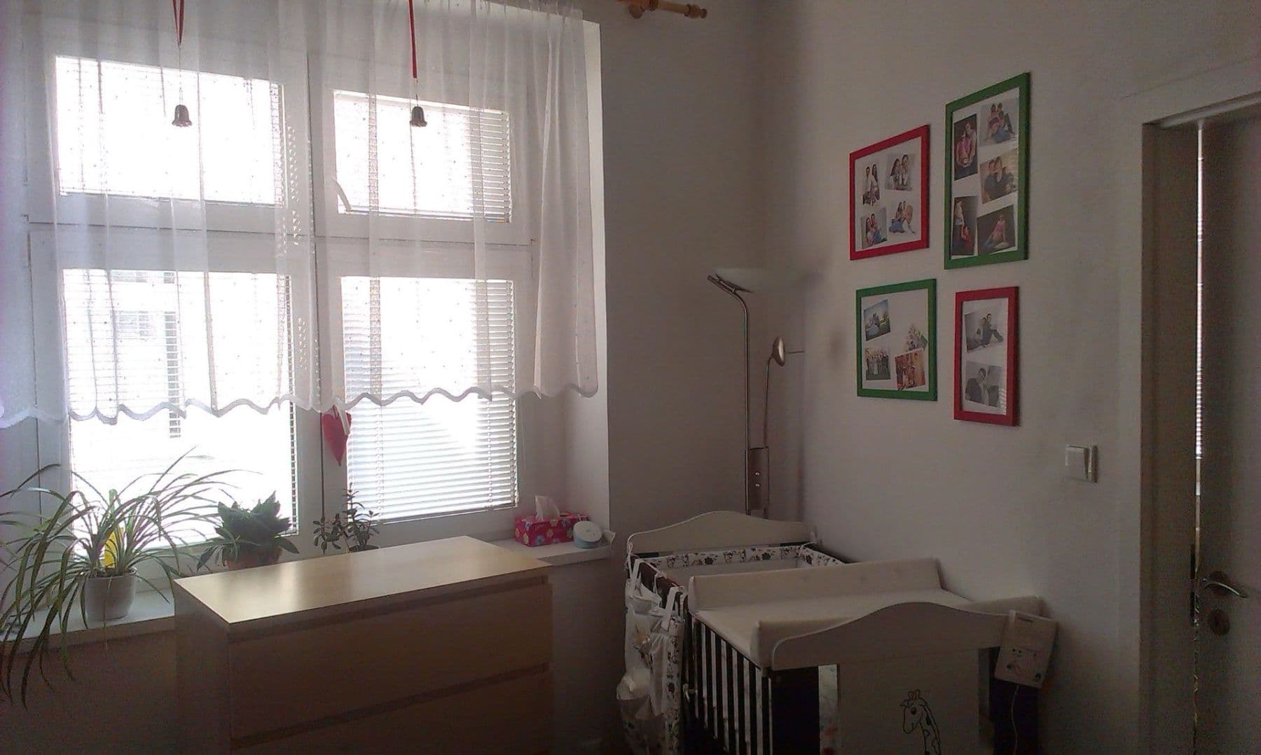 Prenájom bytu 1-izbový 40 m², U Křížku, Praha, Praha Prenájom bytu 1-izbový 40 m², U Křížku, Praha, Praha